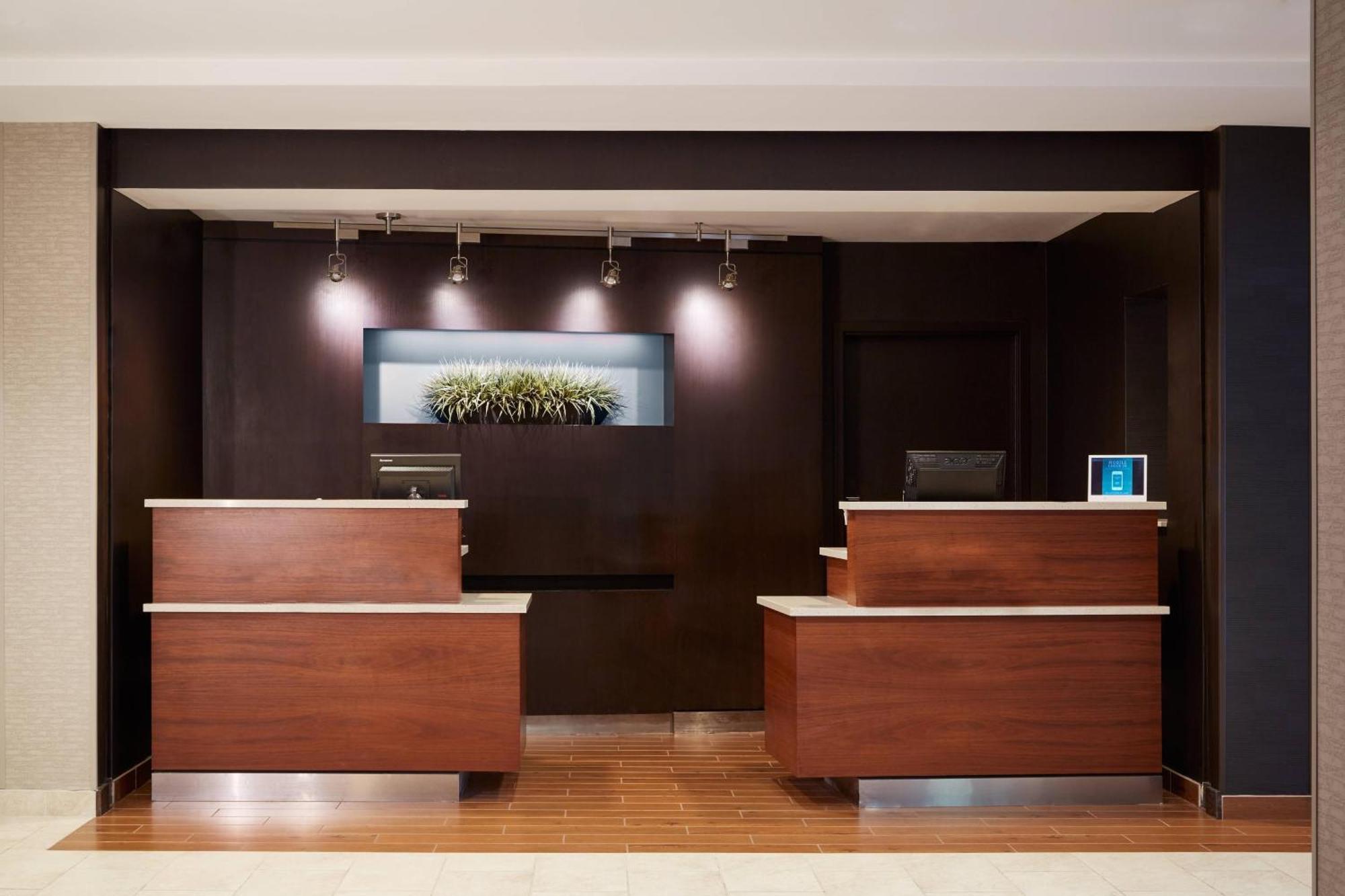 Courtyard By Marriott Portland Southeast/Clackamas Buitenkant foto