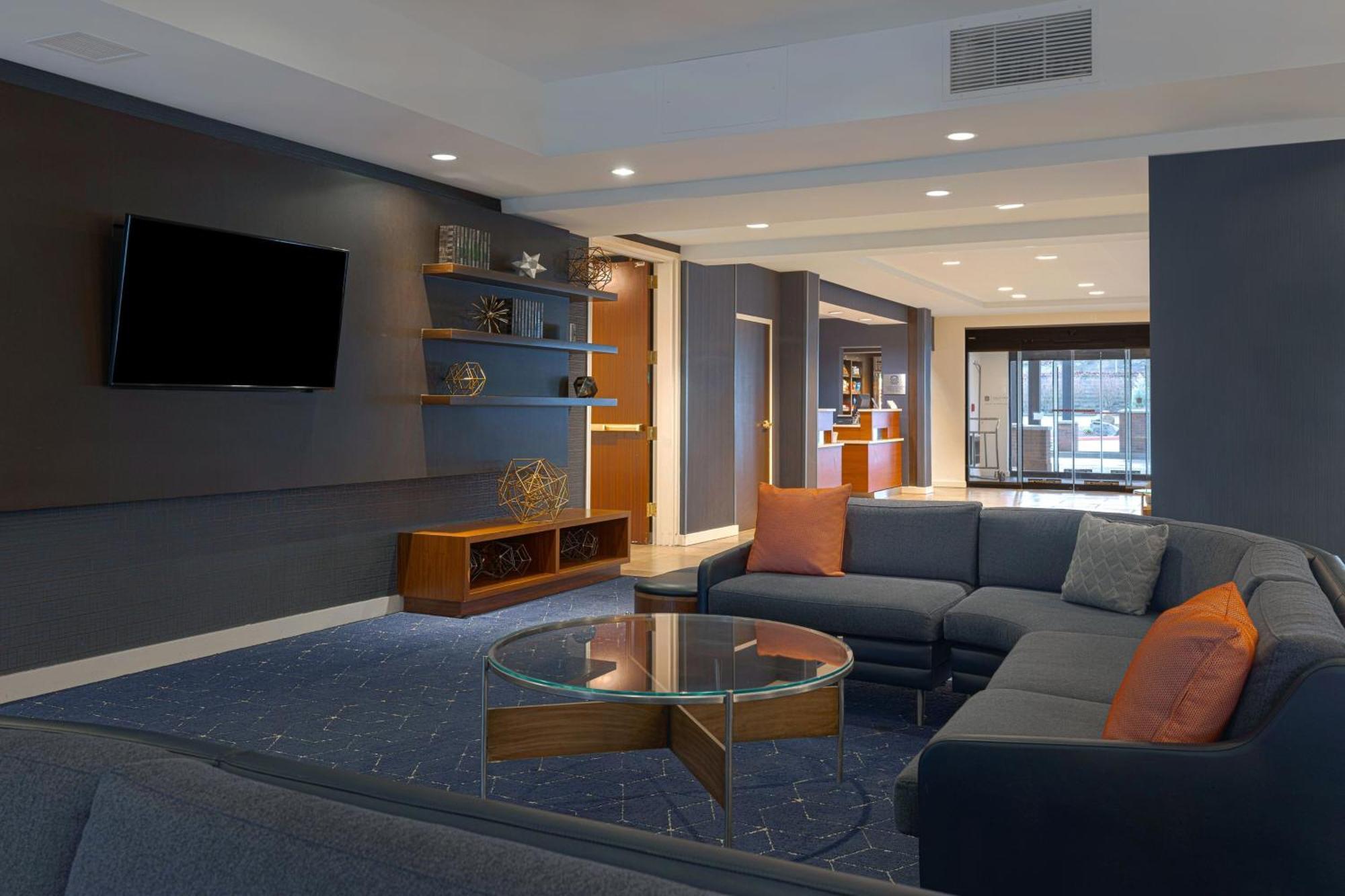Courtyard By Marriott Portland Southeast/Clackamas Buitenkant foto