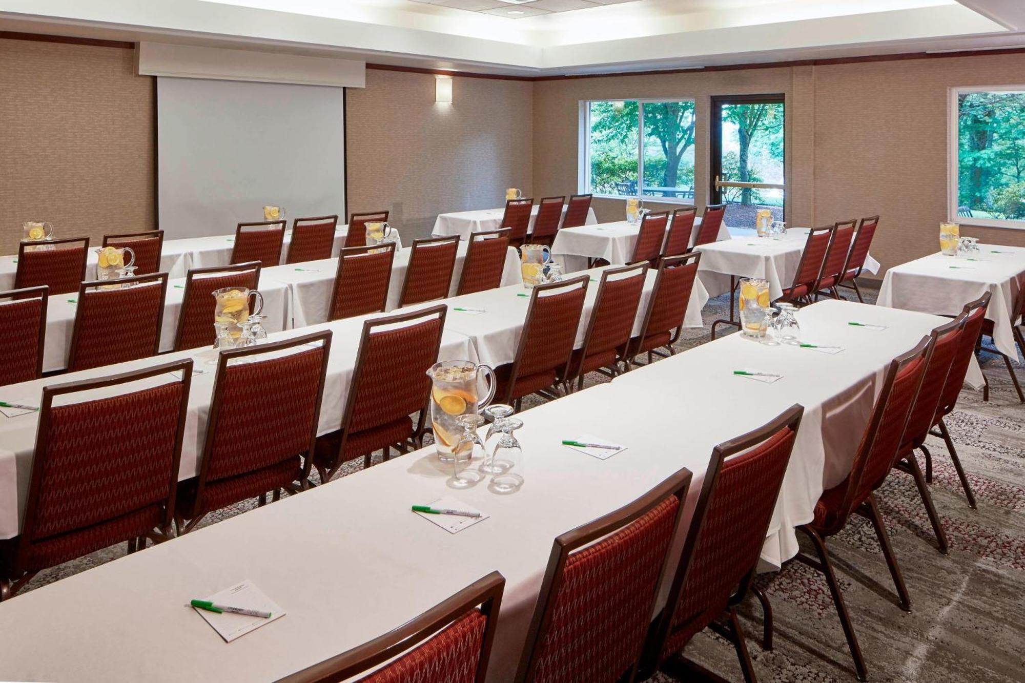 Courtyard By Marriott Portland Southeast/Clackamas Buitenkant foto