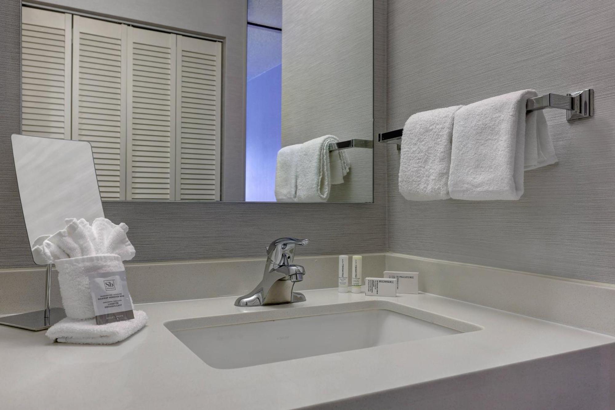 Courtyard By Marriott Portland Southeast/Clackamas Buitenkant foto