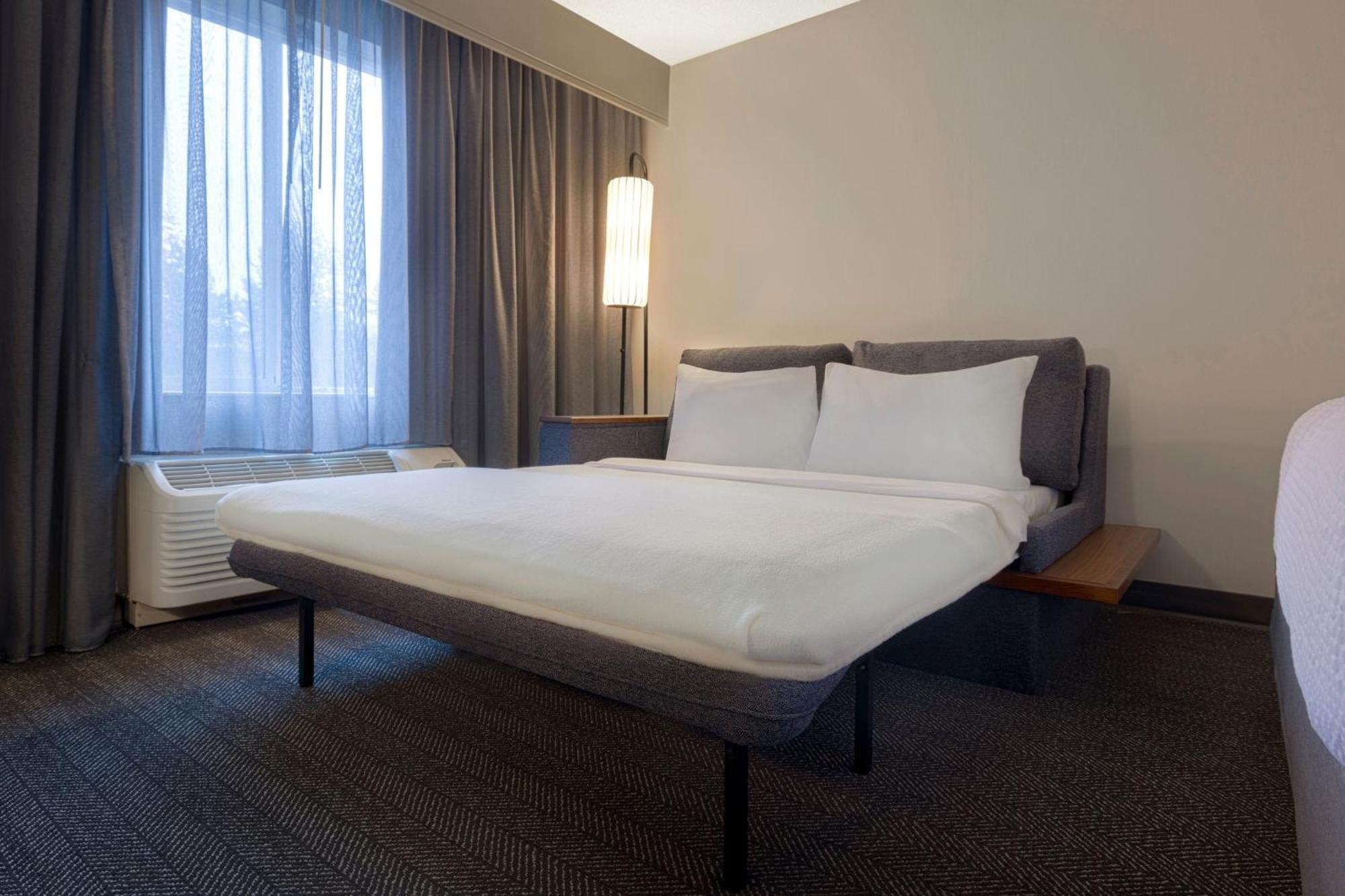 Courtyard By Marriott Portland Southeast/Clackamas Buitenkant foto