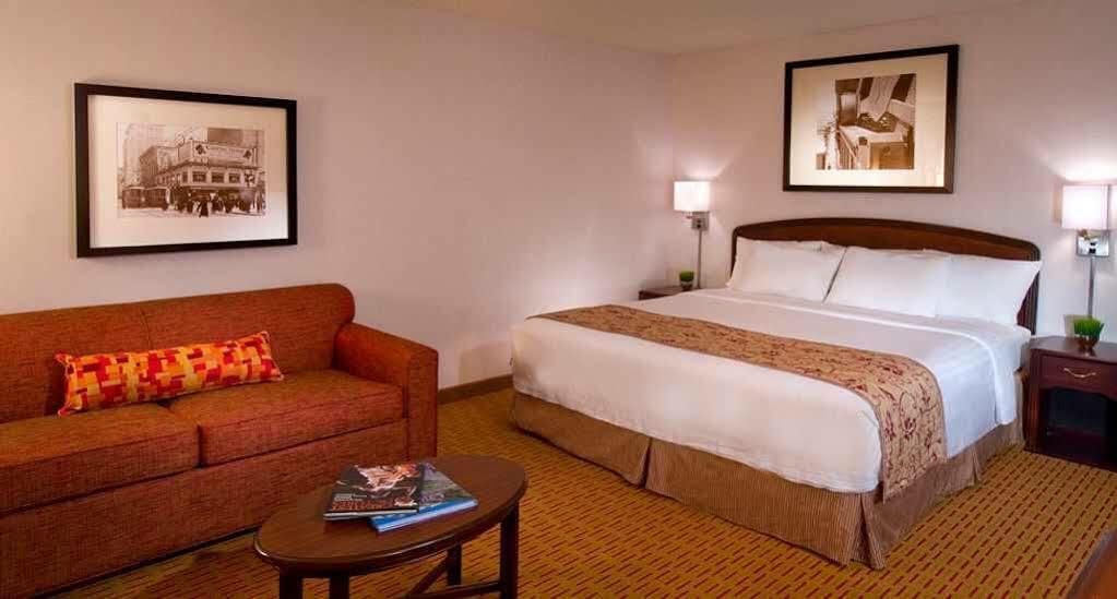 Courtyard By Marriott Portland Southeast/Clackamas Buitenkant foto